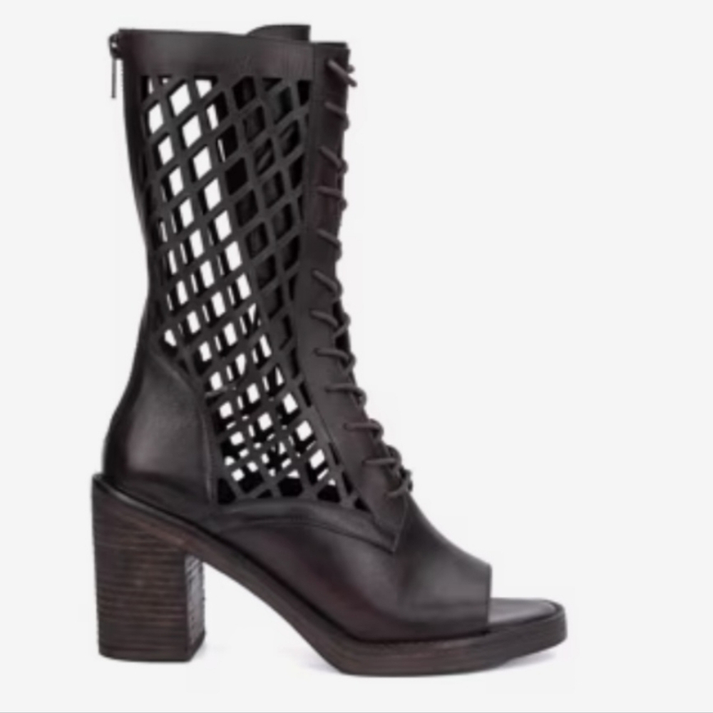 Combat boots size 10 Brown